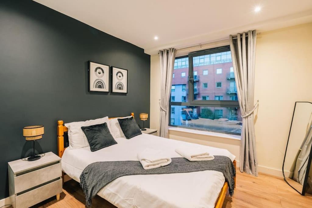 Centre Haven - Huge Garden Access - West St Sheffield