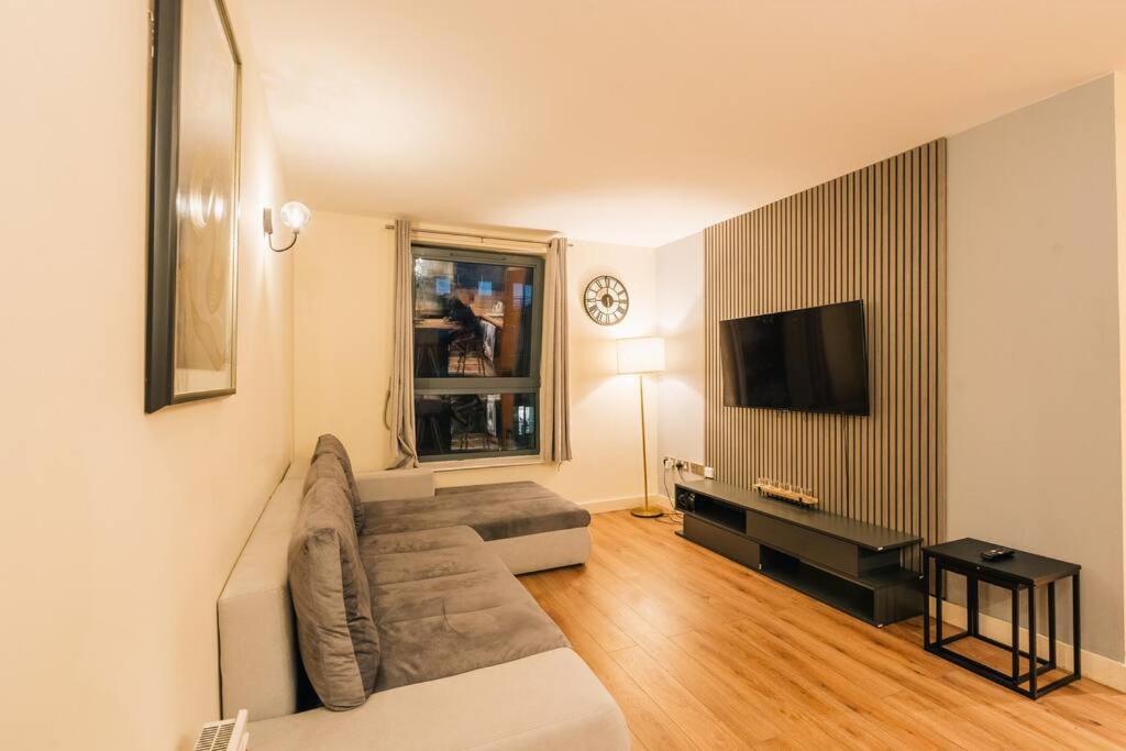 Centre Haven - Huge Garden Access - West St Apartment Sheffield