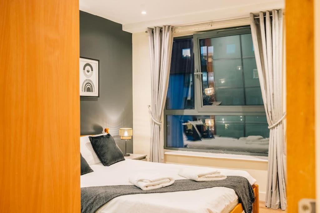 Centre Haven - Huge Garden Access - West St * Sheffield